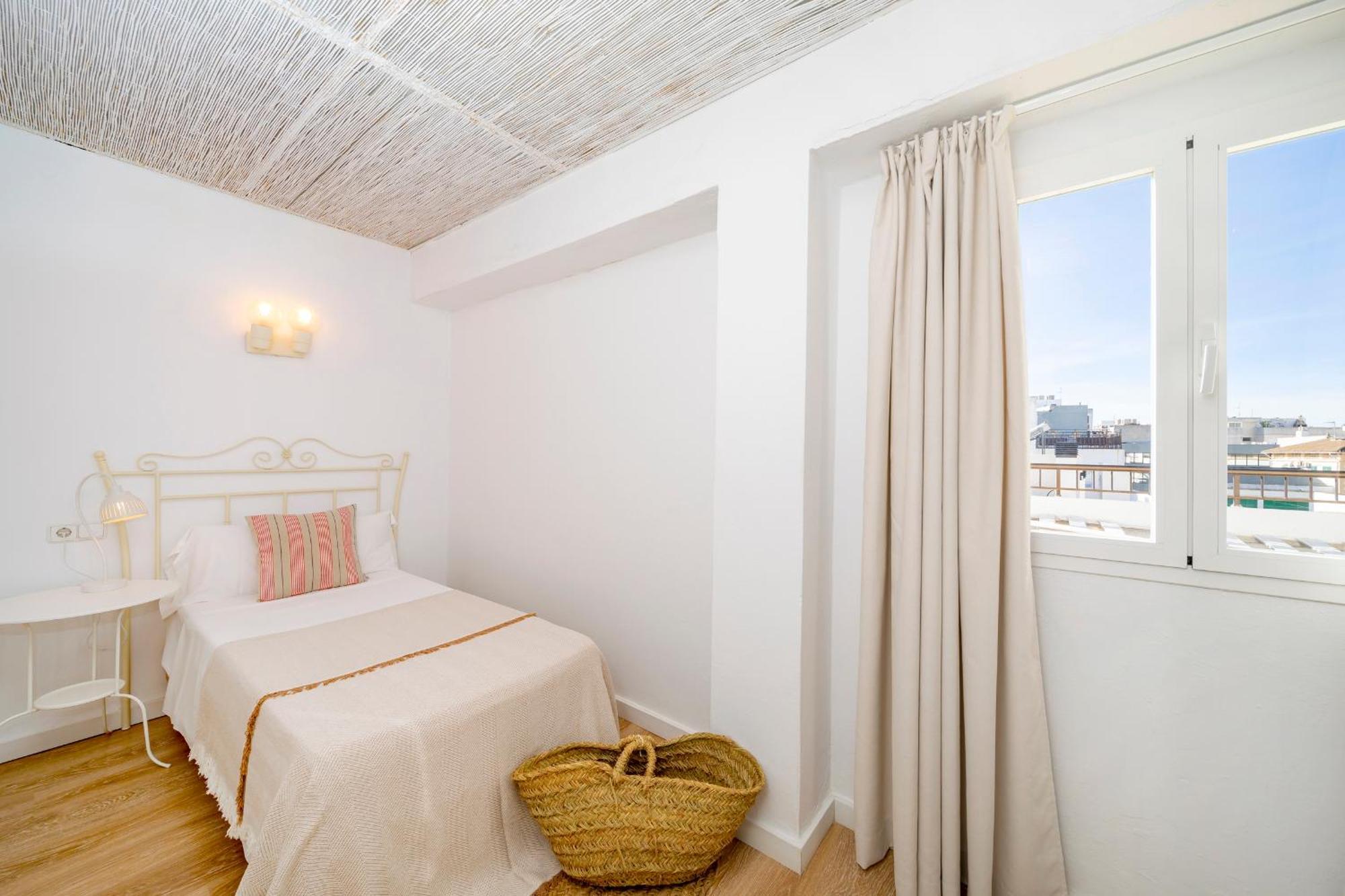 Can Beia Hostal Boutique (Adults Only) San Antonio  Ruang foto