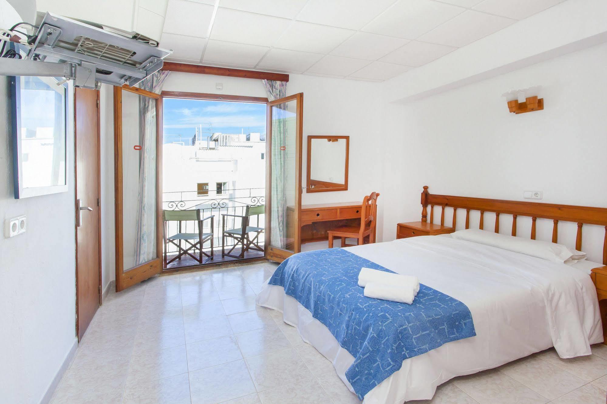 Can Beia Hostal Boutique (Adults Only) San Antonio  Bagian luar foto