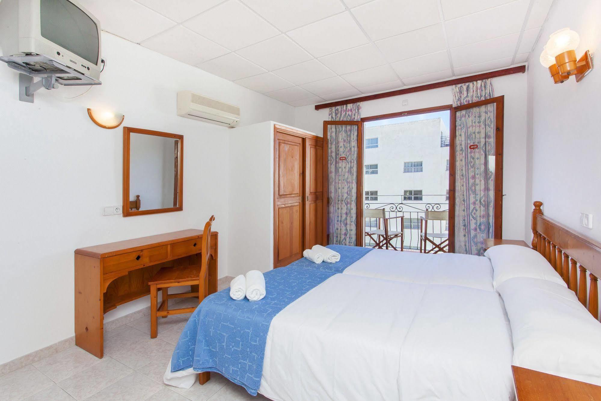 Can Beia Hostal Boutique (Adults Only) San Antonio  Bagian luar foto